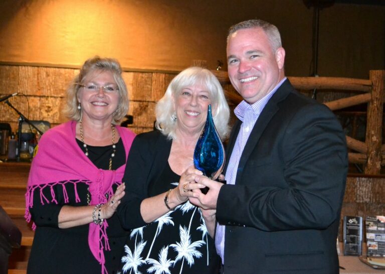 Brett-melinda-nancy-award